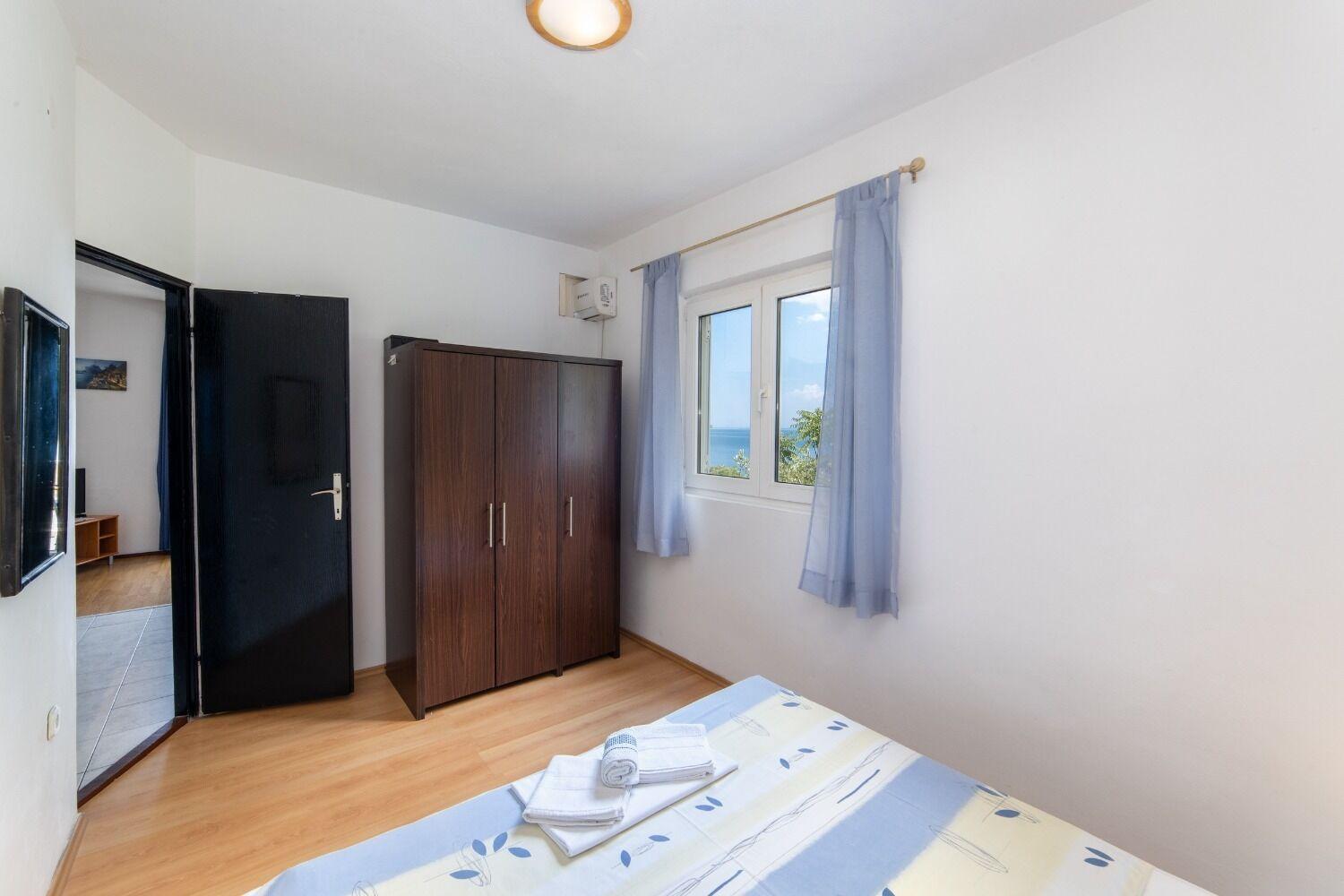 Apartments More Apartment Brist
